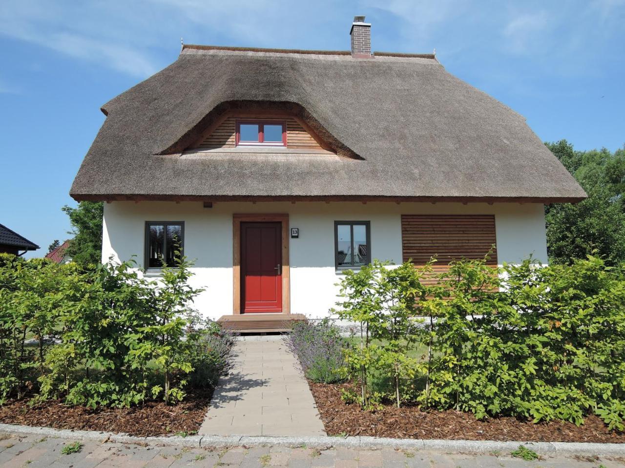 Villa Reetdachhaus "Treibholz" à Wiek auf Rügen Extérieur photo