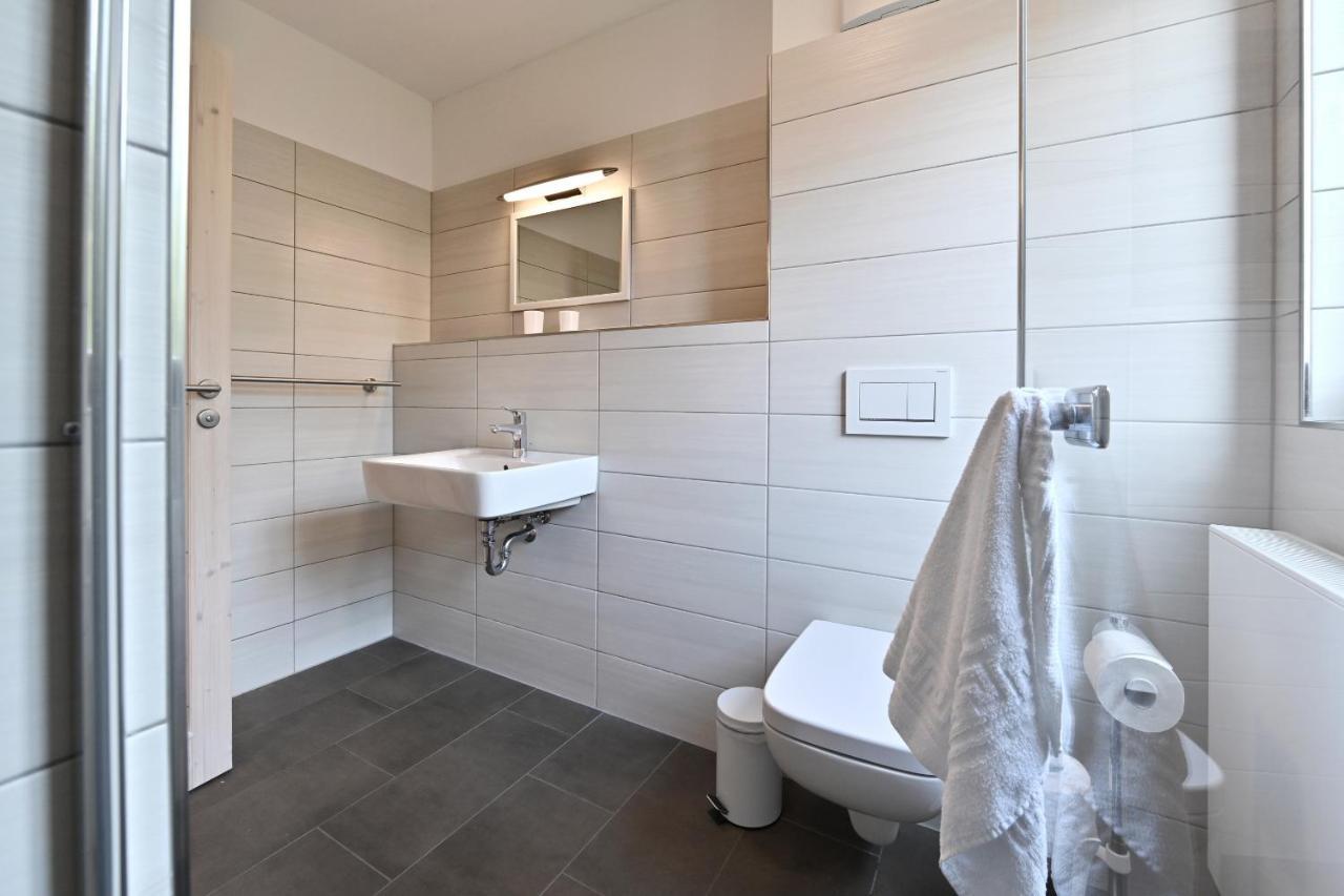 Villa Reetdachhaus "Treibholz" à Wiek auf Rügen Extérieur photo