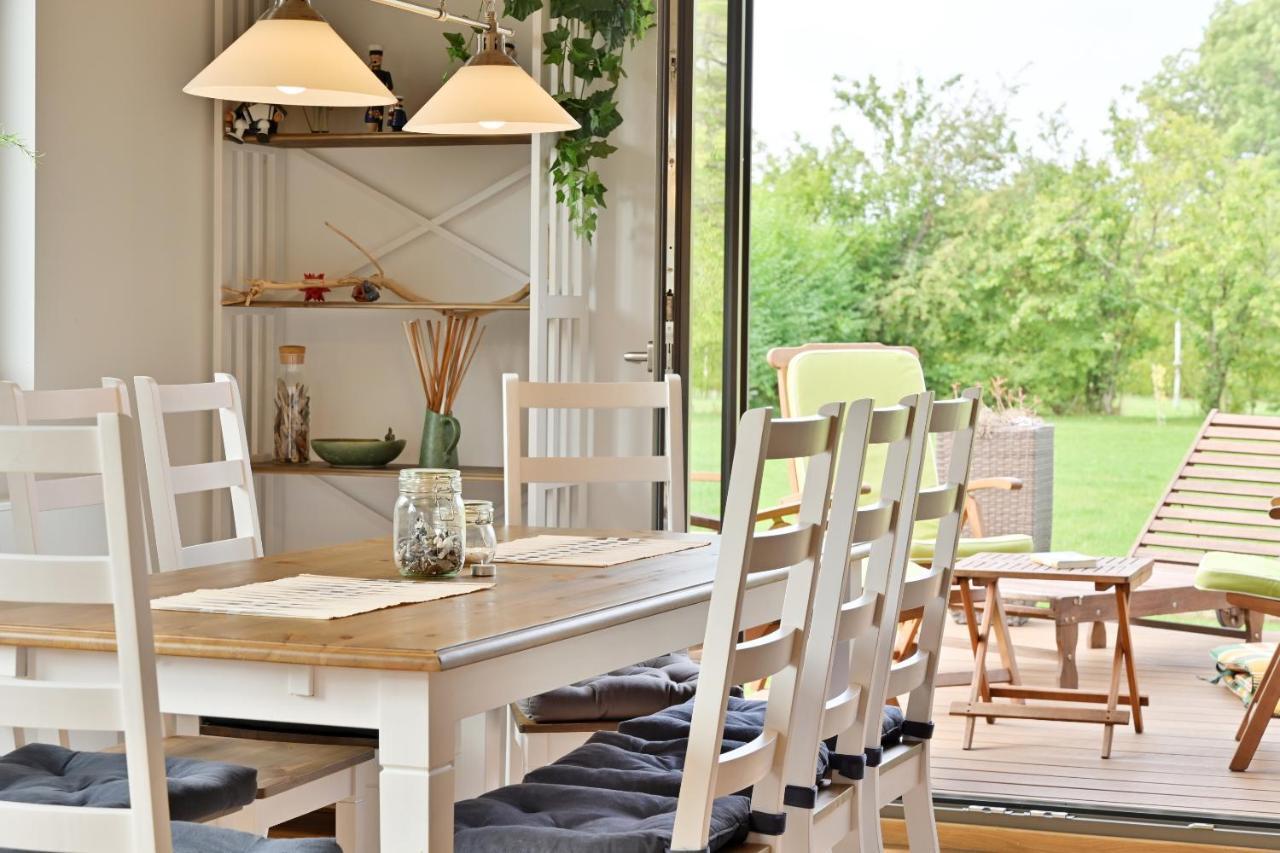 Villa Reetdachhaus "Treibholz" à Wiek auf Rügen Extérieur photo
